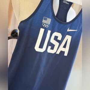 Nike Dry Fit Racerback Tank Top. Women’s Sz-M Navy | White | Striped | Running